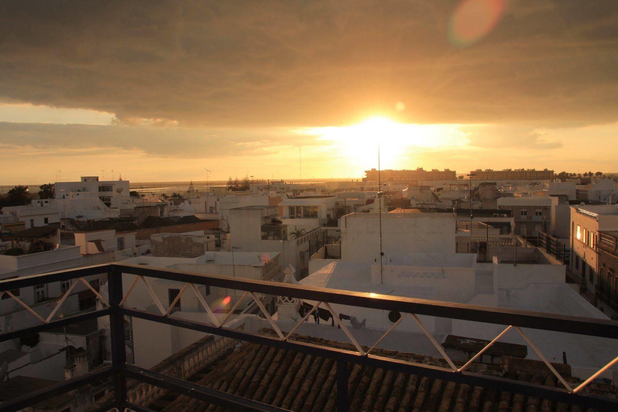 Al - Alojamento Local Pension Bicuar Otel Olhão Dış mekan fotoğraf