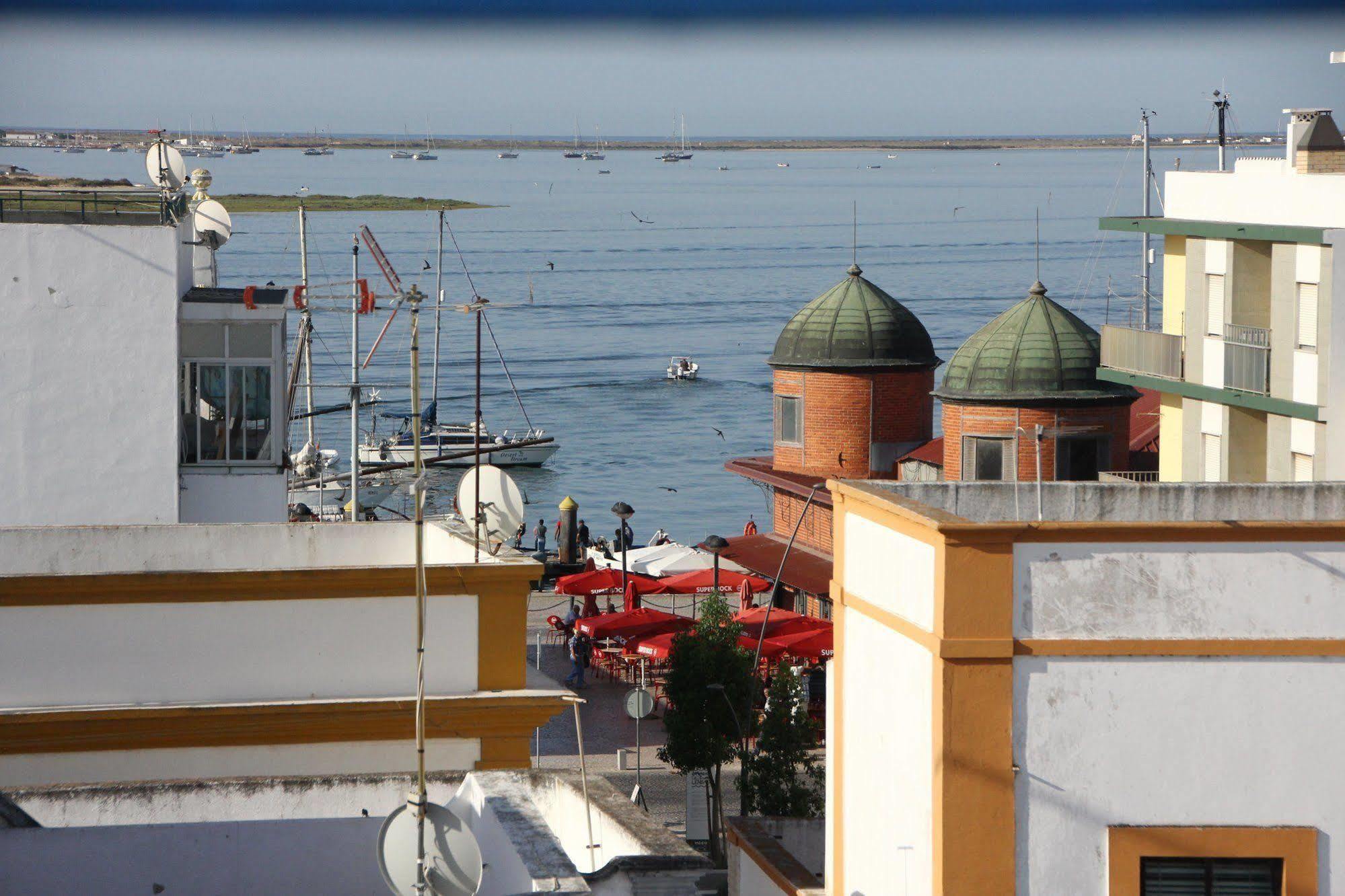 Al - Alojamento Local Pension Bicuar Otel Olhão Dış mekan fotoğraf